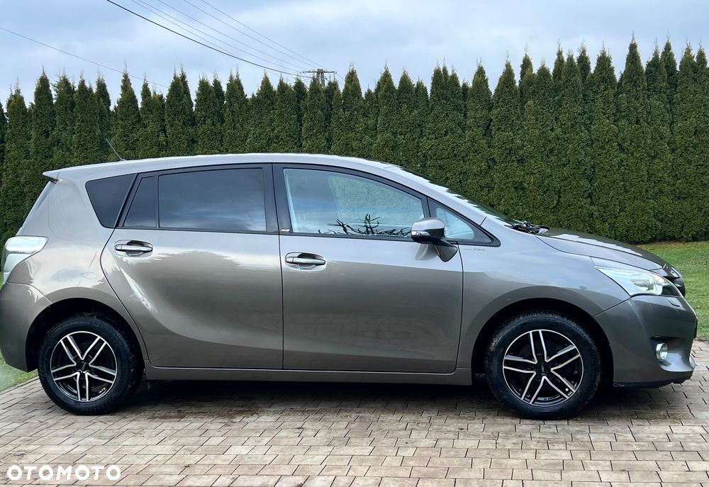 Toyota Verso 1.8 Premium EU5 MS - 16