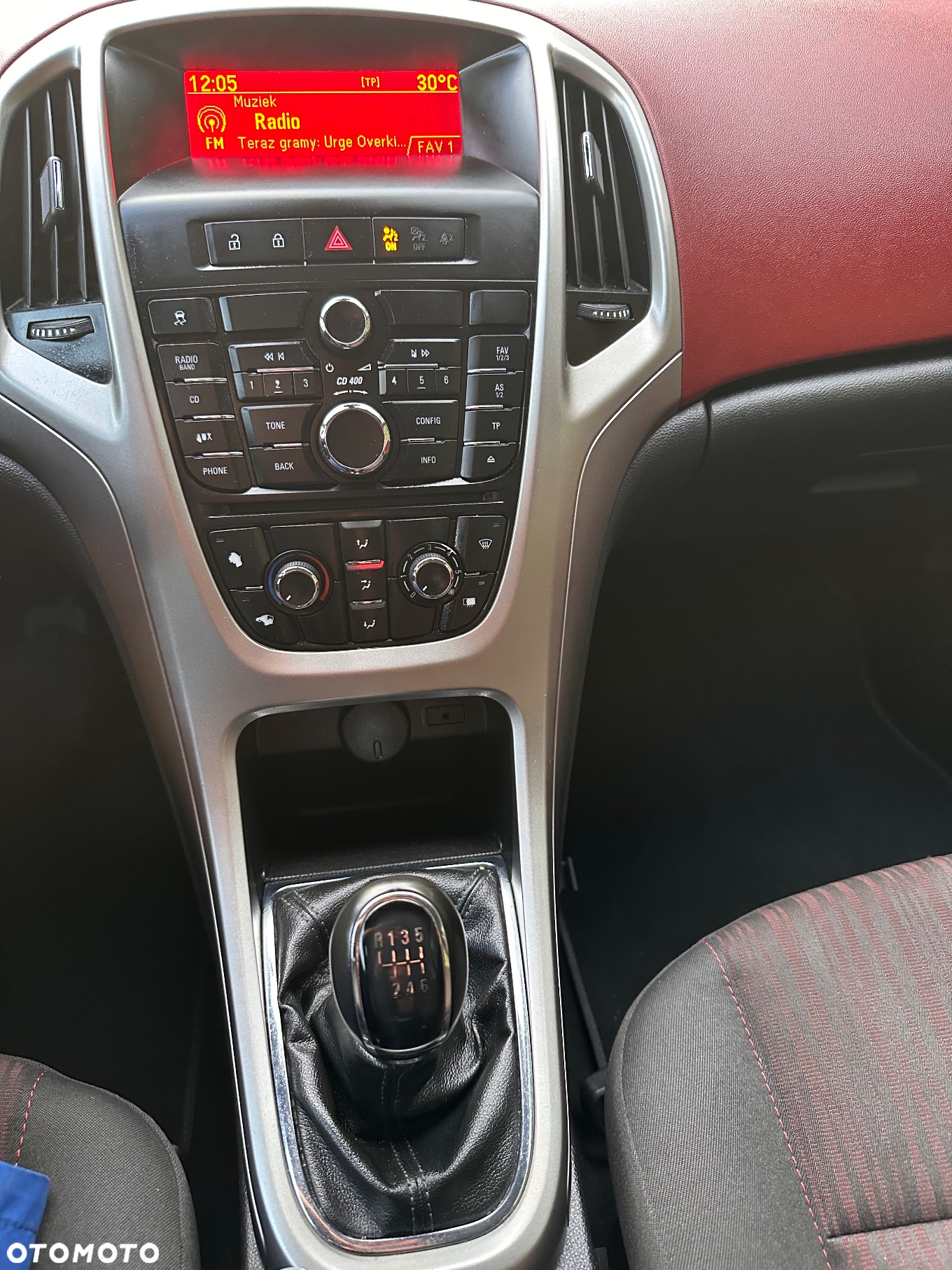 Opel Astra IV 1.4 T Essentia - 26