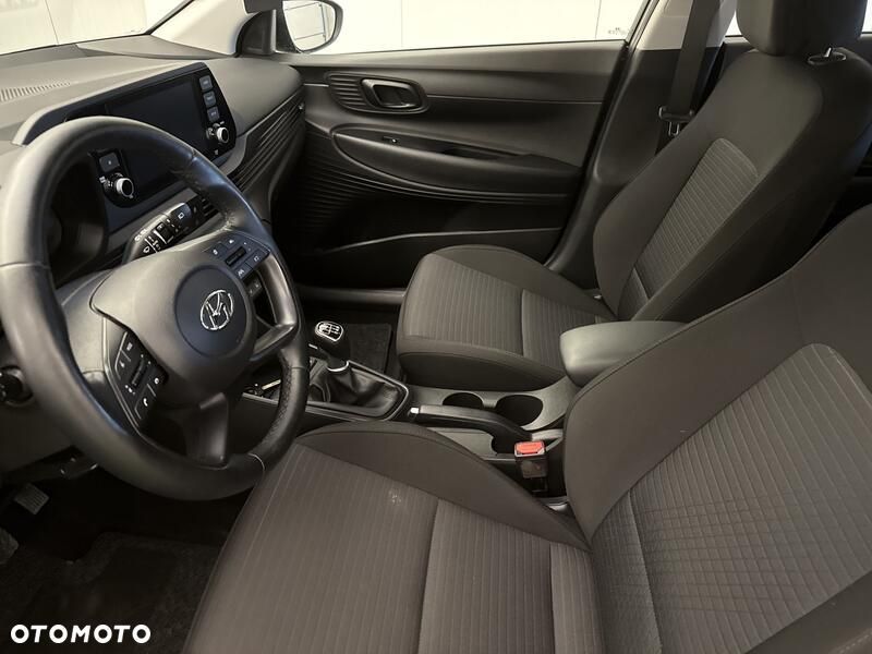 Hyundai i20 - 13