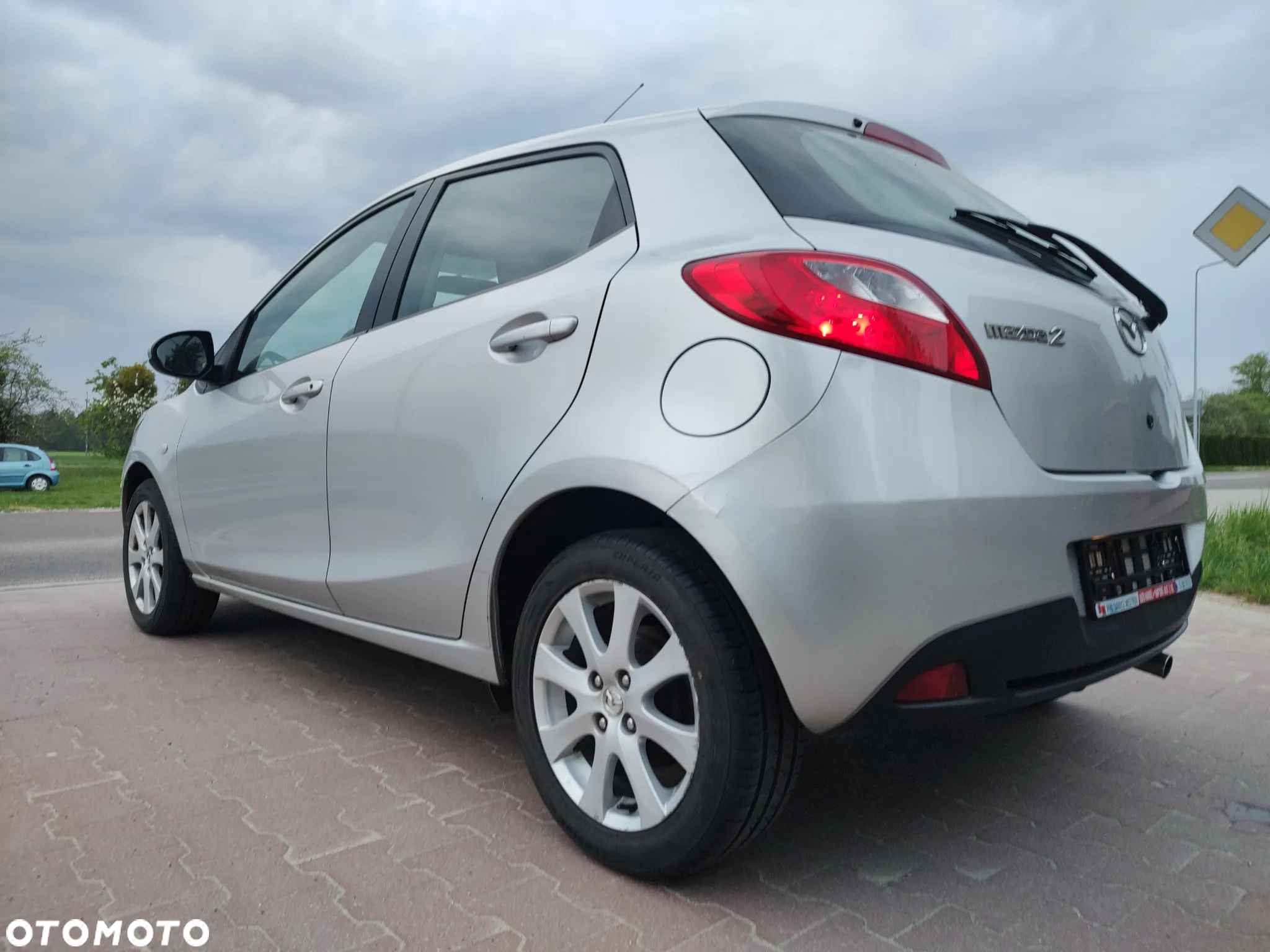 Mazda 2 1.3 Independence - 10