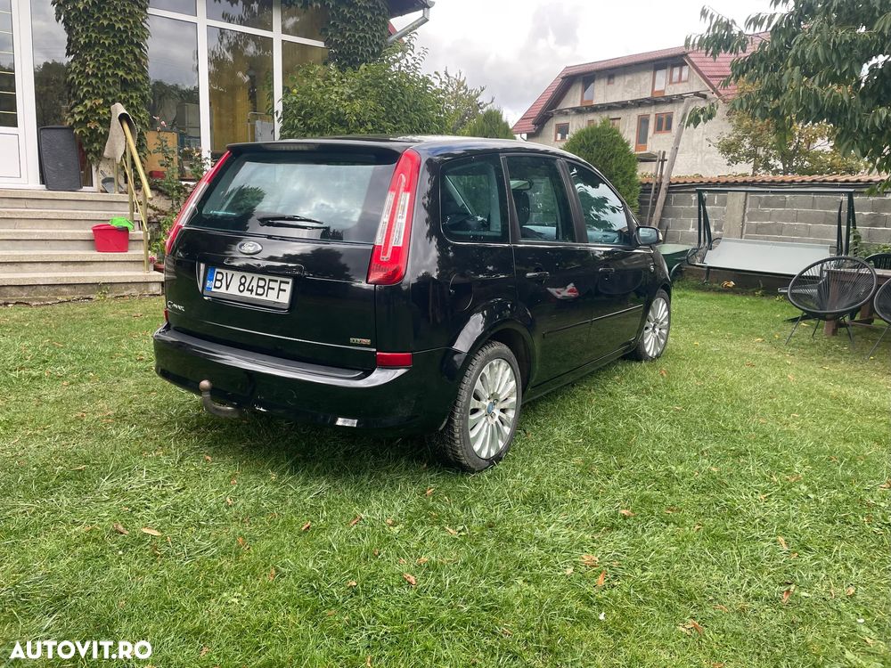 Volkswagen Tiguan - 2