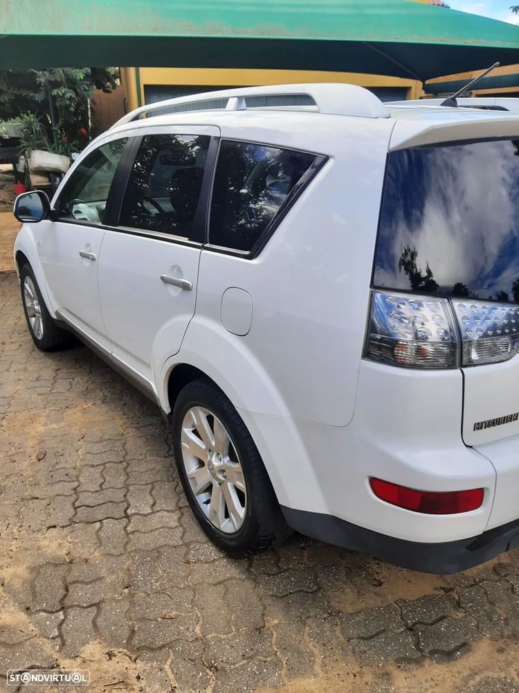 Mitsubishi Outlander 2.2 DI-D Instyle FPF 4WD - 13