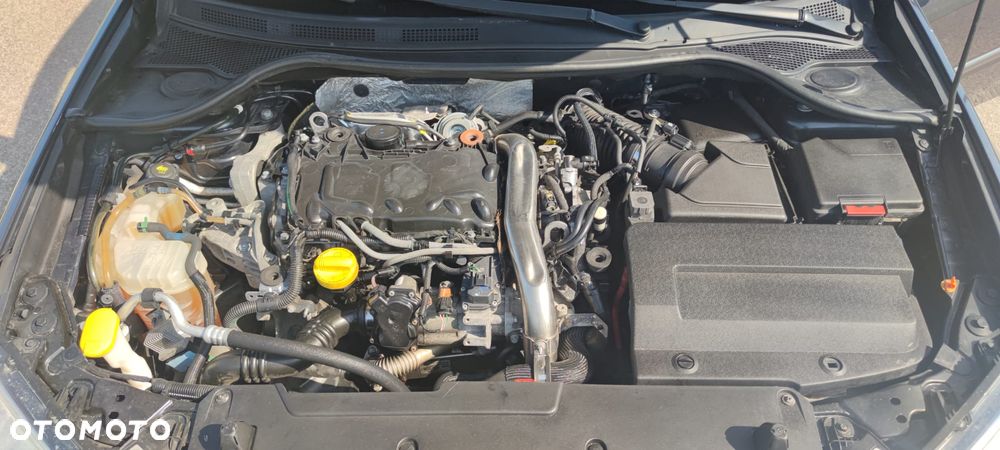 Renault Laguna 2.0 dCi Bose Edition - 9
