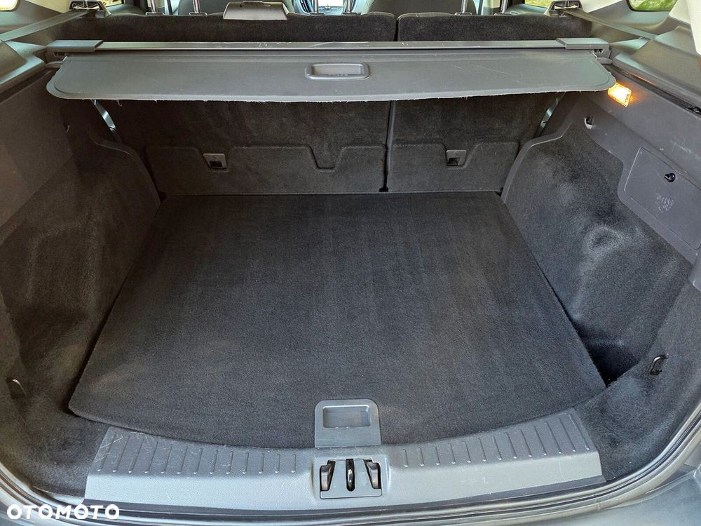 Ford Kuga - 18