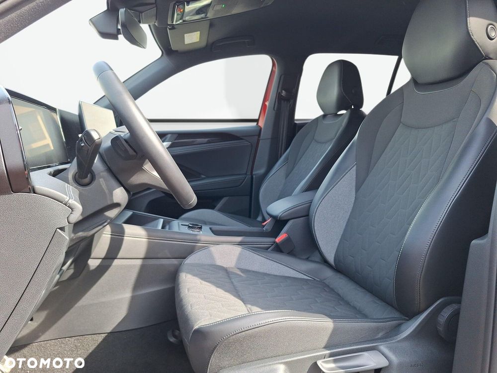 Volkswagen Tiguan - 18