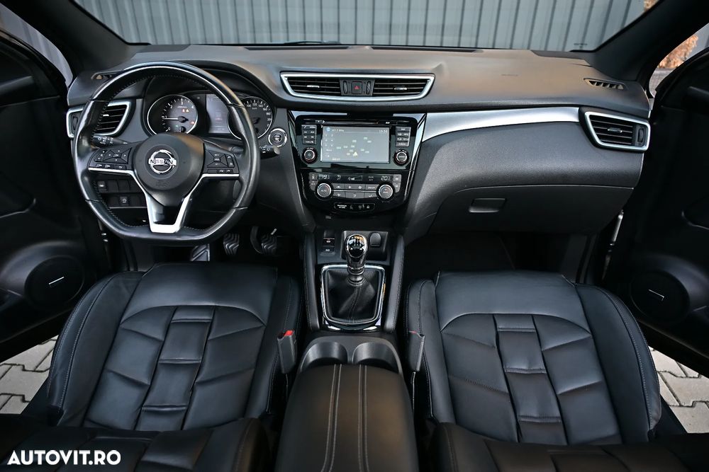 Nissan Qashqai 1.6 DCI TEKNA+ - 26