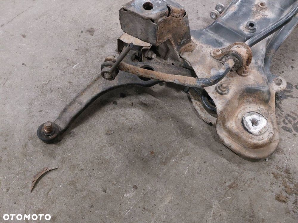 SANKI WÓZEK KOŁYSKA SILNIKA FIAT STILO I 1.9 JTD - 2