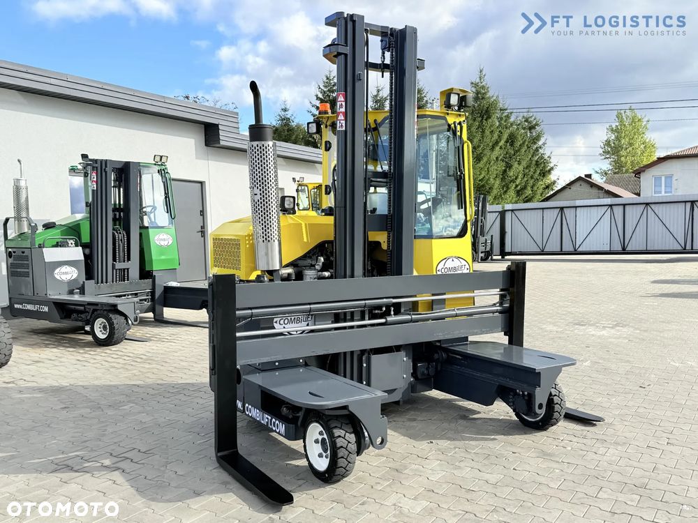 Combilift WÓZEK CZTEROKIERUNKOWY - WIELOKIERUNKOWY / JEDYNIE 491 MTH / C2500 / GAS / DUPLEX 4600MM / KRÓTKI - JEDYNIE 1900MM / SZEROKI 2700 POZYCJONER WIDEŁ / OGRZEWANIE / PEŁNA OGRZEWANA KABINA / STAN IDEALNY / Szeroka oferta wózków czterokierunkowych i bocznych, dopasowanych do różnorodnych potrzeb i zastosowań - 3