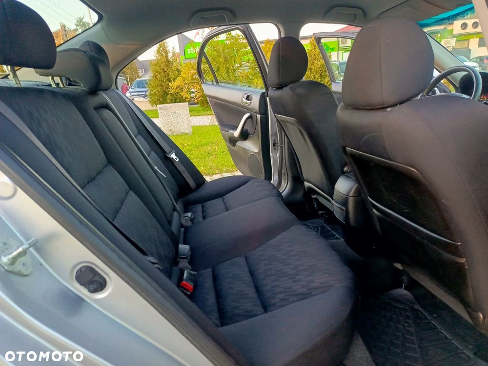 Honda Accord 2.0 ES - 16