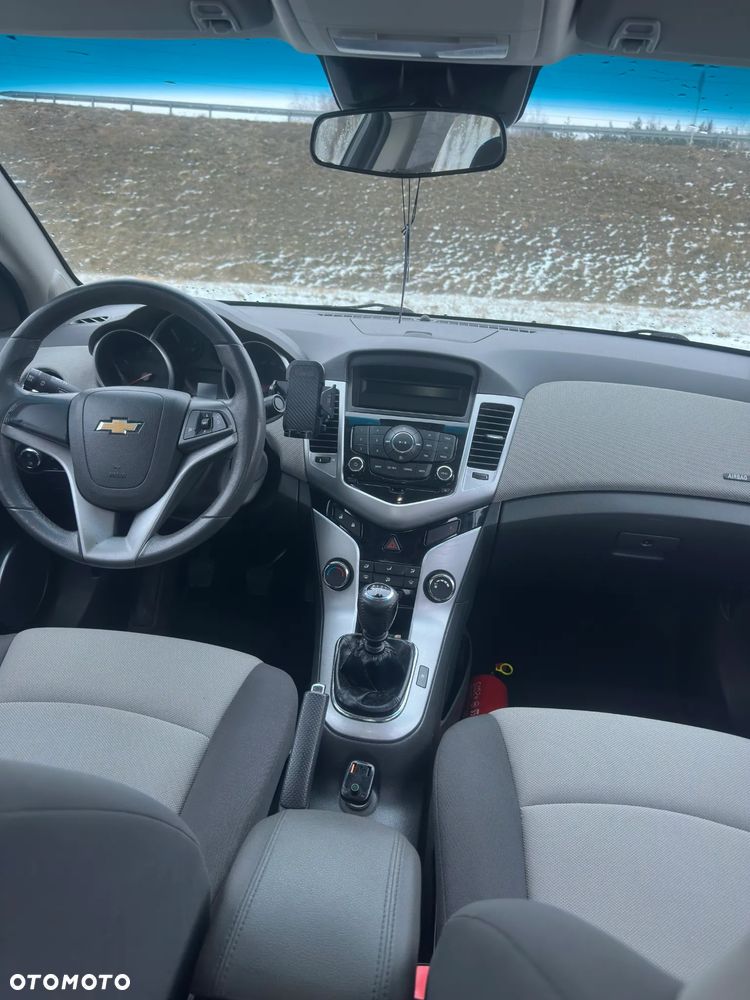 Chevrolet Cruze - 9