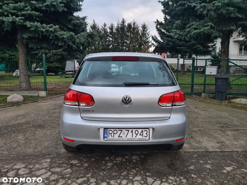 Volkswagen Golf - 9