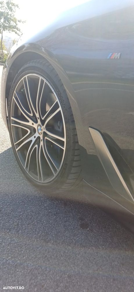 BMW M5 M550i xDrive AT - 8