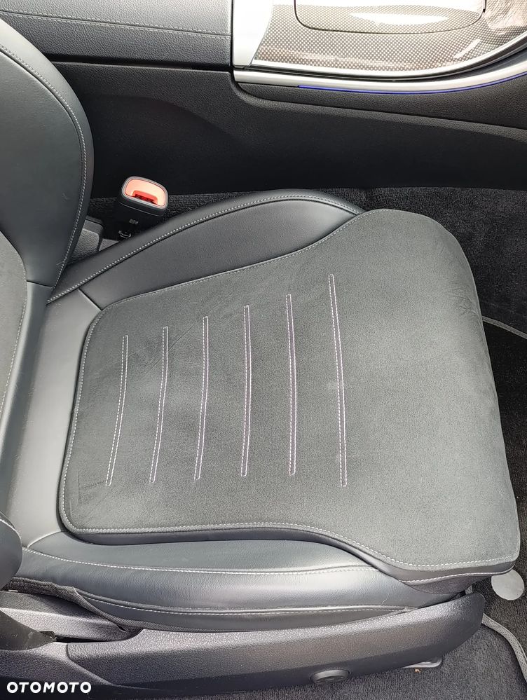 Mercedes-Benz Klasa C 300 d mHEV AMG - 27