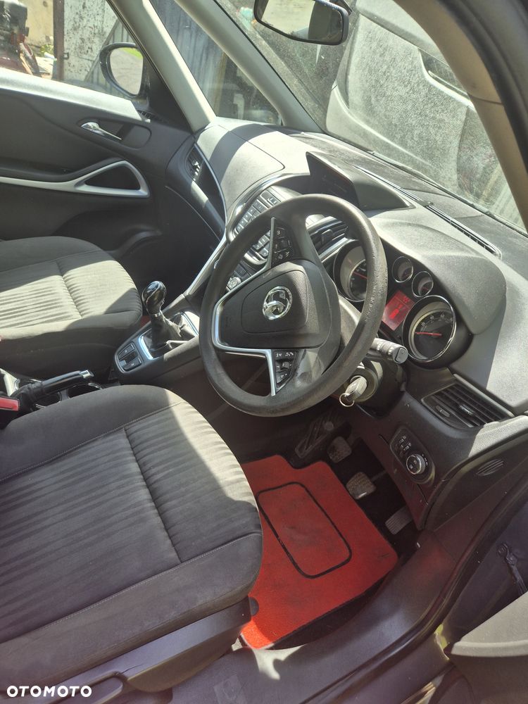 Opel Zafira - 6