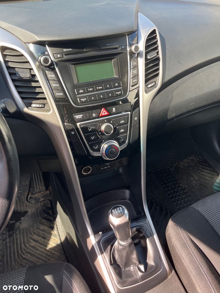Hyundai i30 1.6 Premium - 10