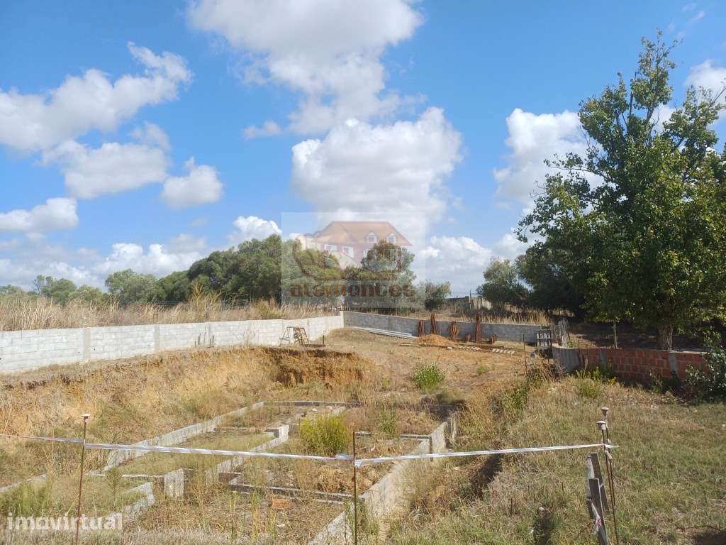 Lote para construção de moradia no centro de Grândola - Grande imagem: 4/8
