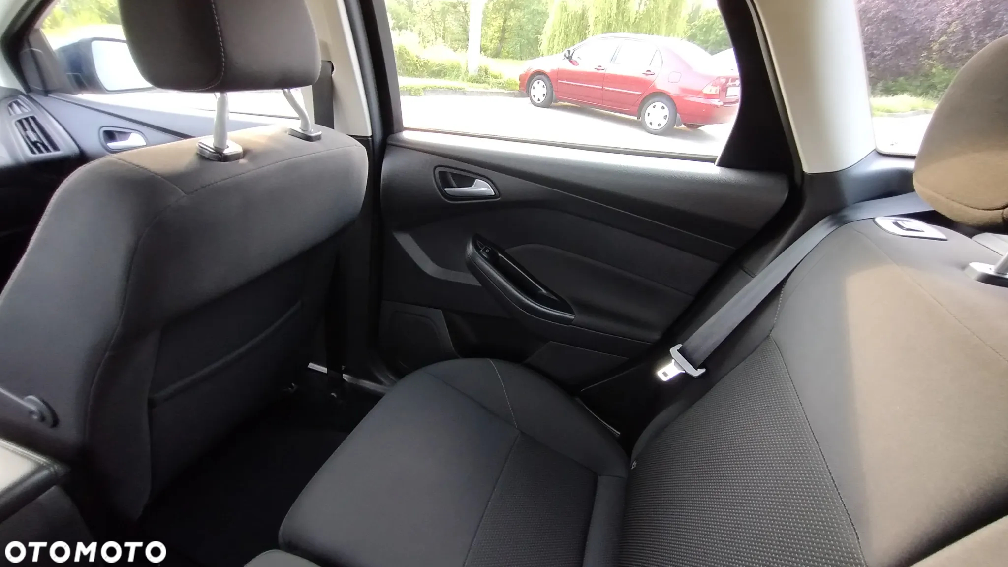 Ford Focus - 24