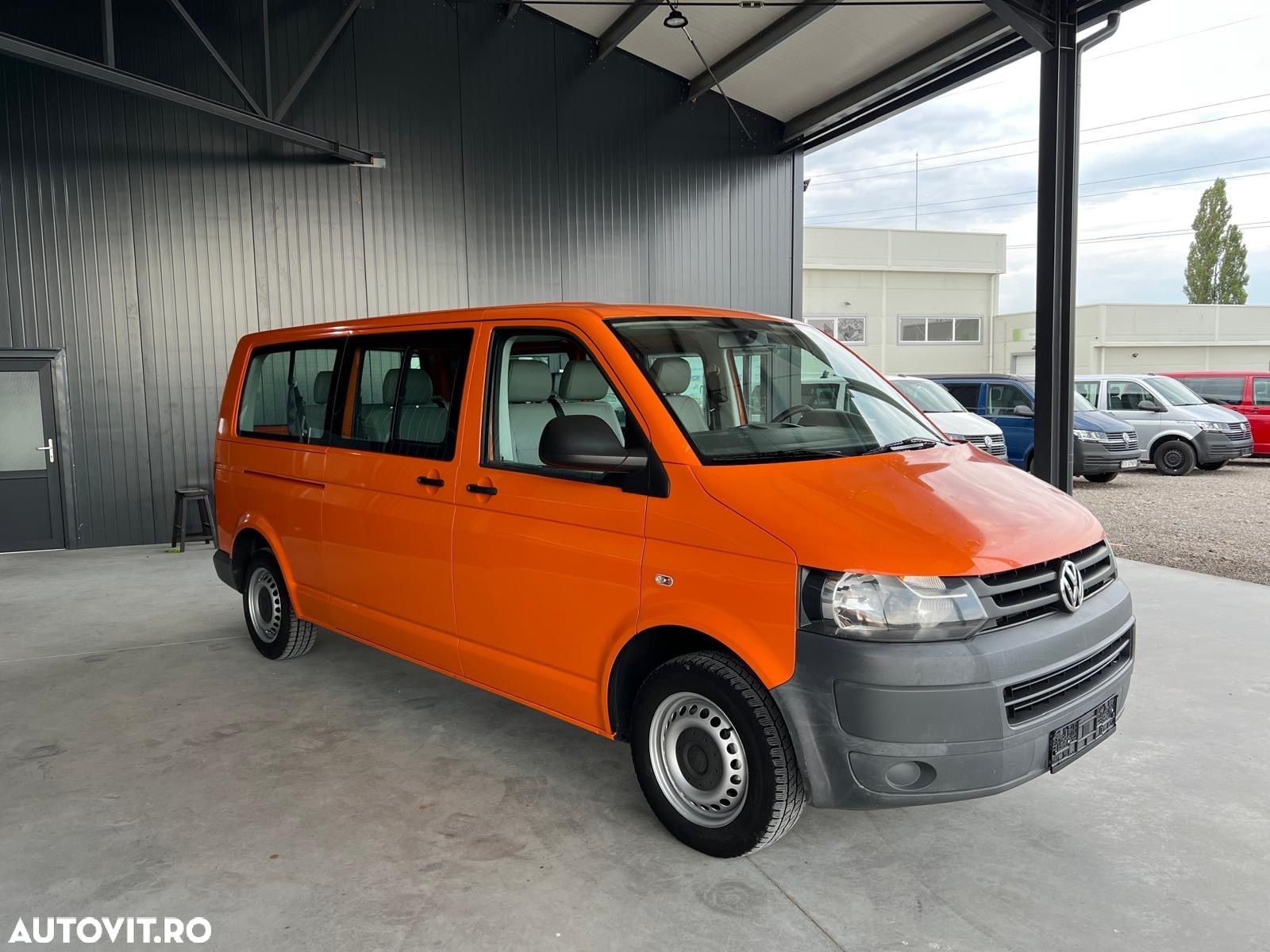 Volkswagen Transporter - 1