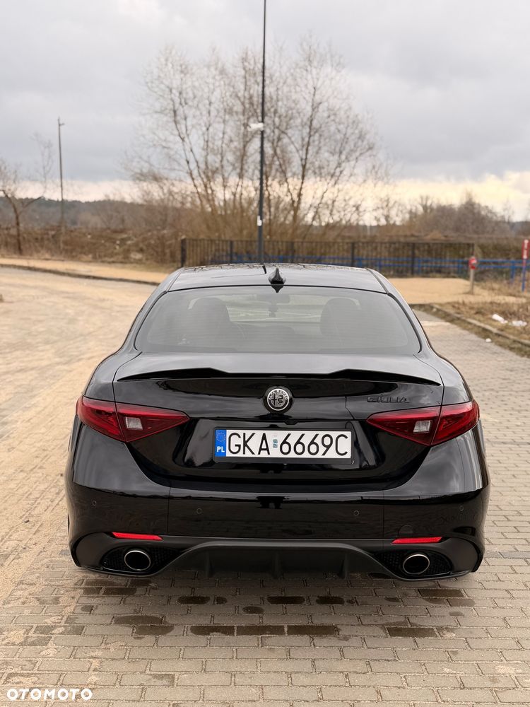 Alfa Romeo Giulia 2.0 Turbo Veloce - 5