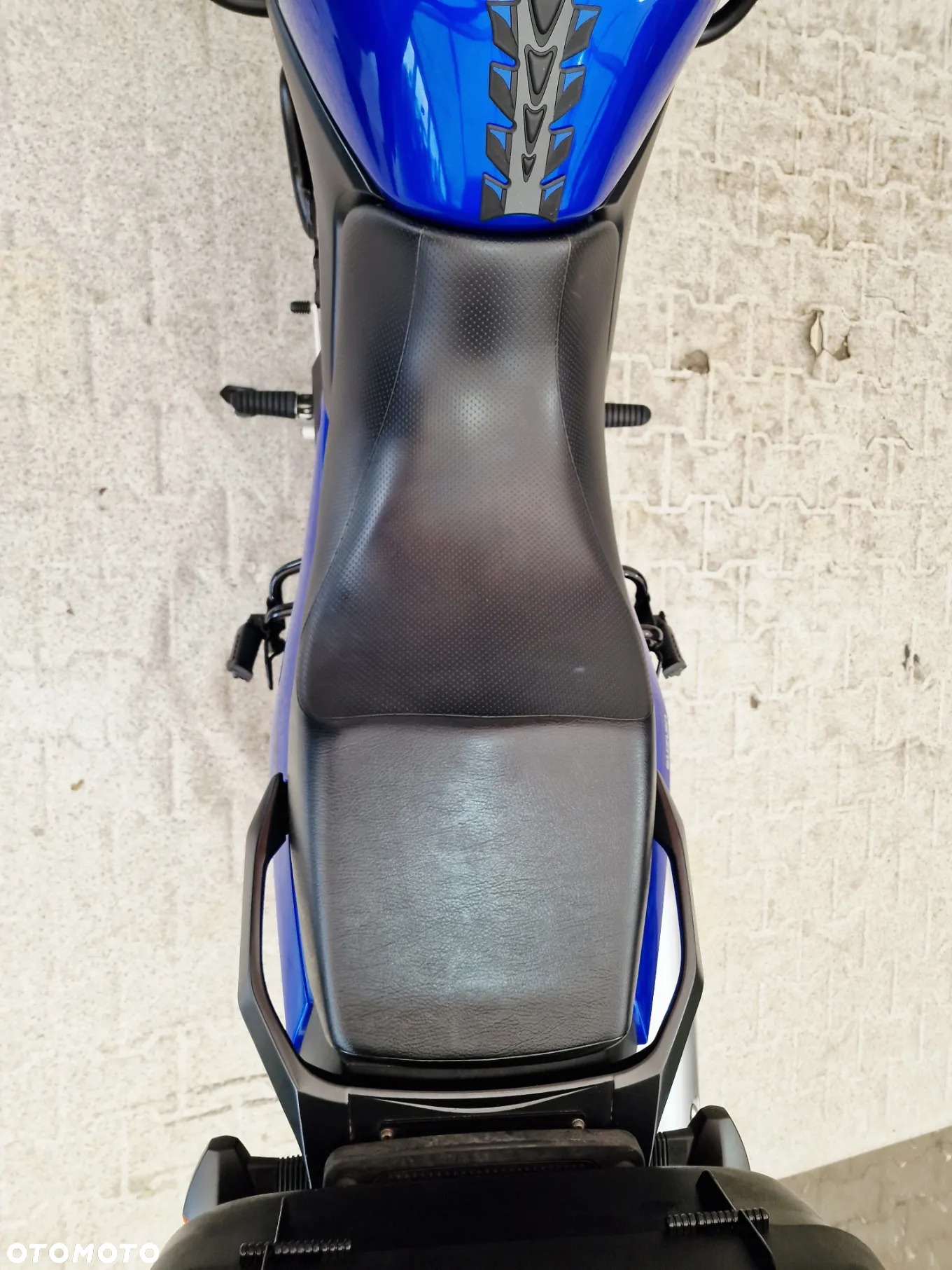 Suzuki DL - 28