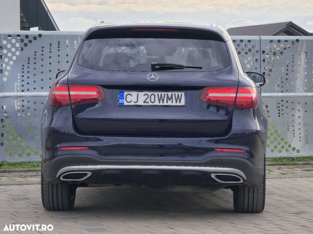 Mercedes-Benz GLC - 11