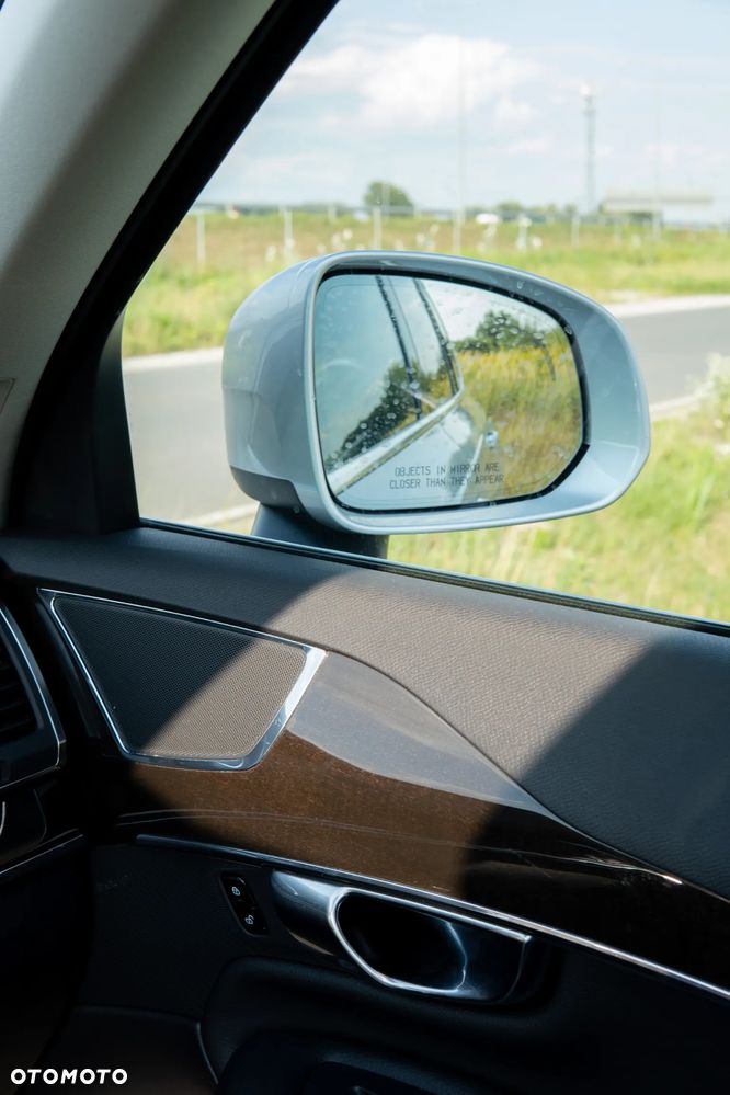 Volvo XC 90 T5 AWD Geartronic Momentum - 16