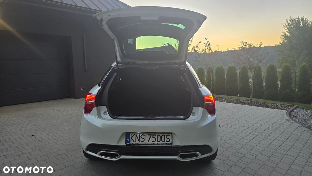 Citroën DS5 2.0 HDi Hybrid4 SoChic MCP - 18