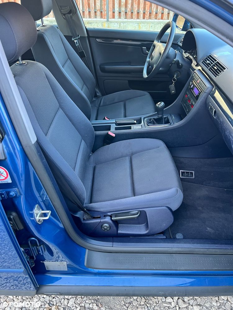 Audi A4 Limousine - 17