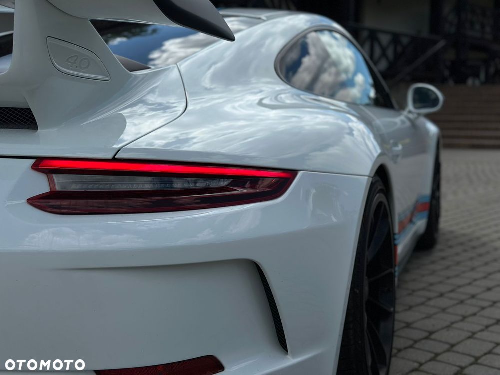 Porsche 911 - 28
