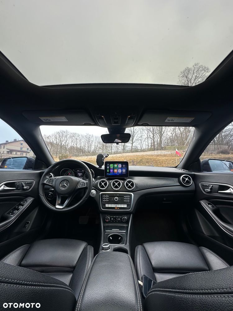 Mercedes-Benz CLA - 16