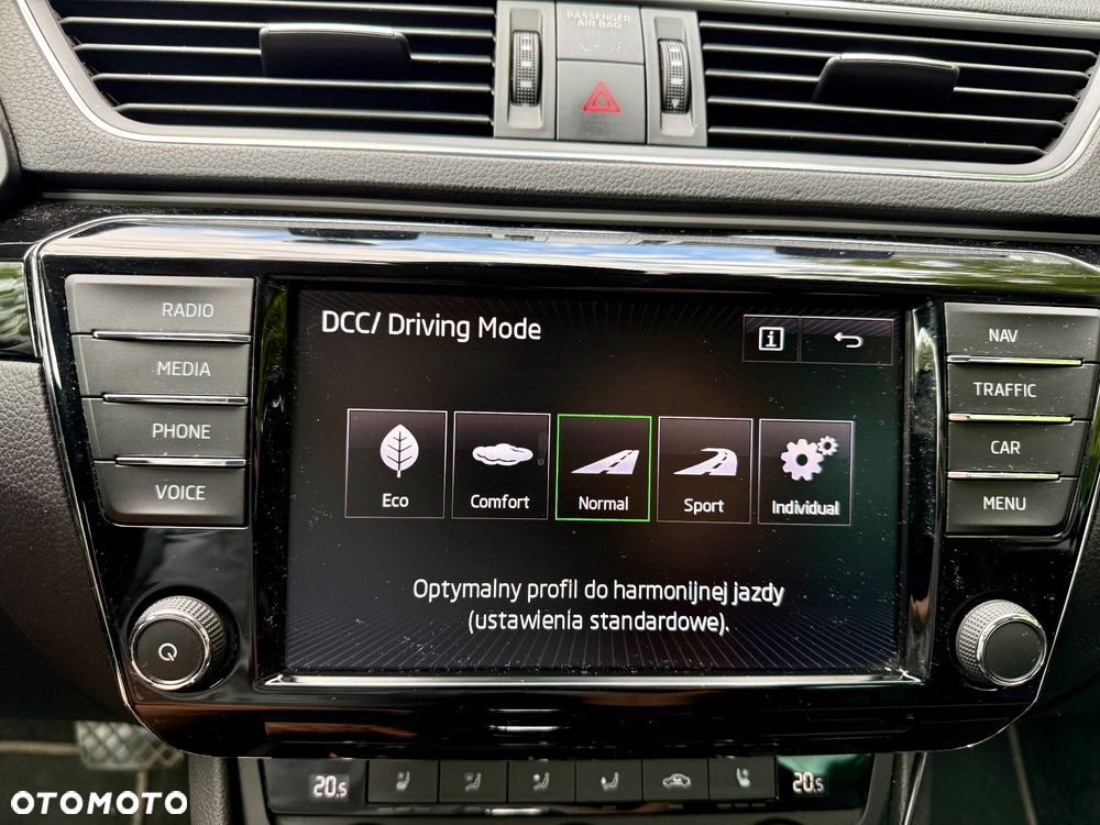 Skoda Superb 2.0 TSI 4x4 L&K DSG - 21