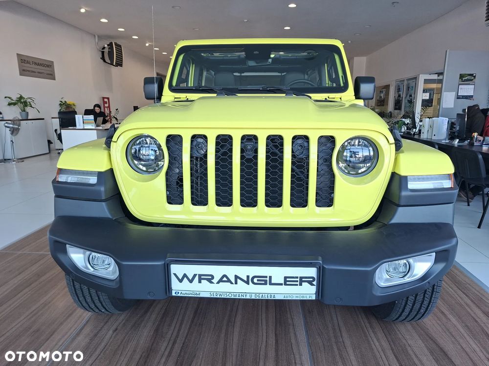 Jeep Wrangler - 5