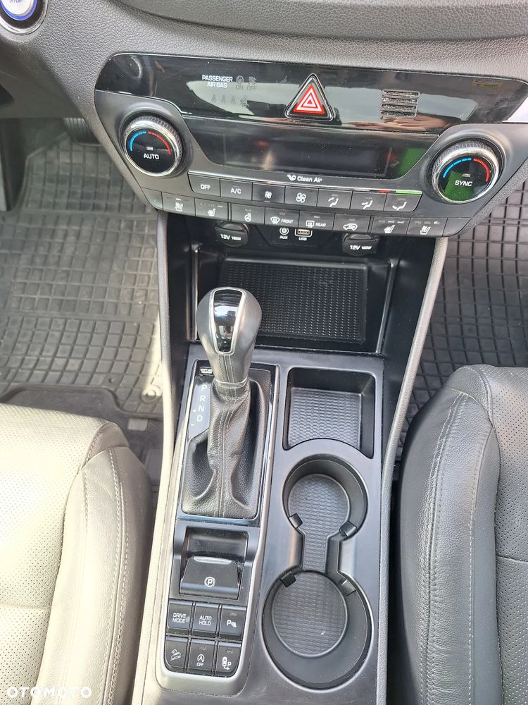Hyundai Tucson 1.7 CRDI BlueDrive Premium 2WD DCT - 14