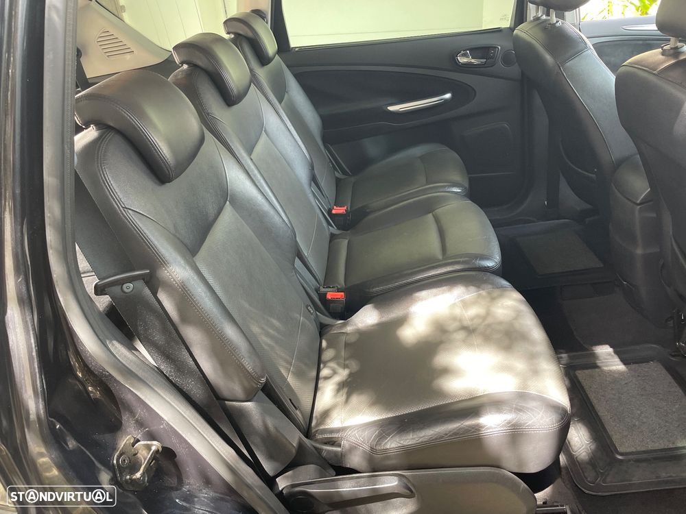 Ford S-Max 1.8 TDCi Titanium 7L - 22