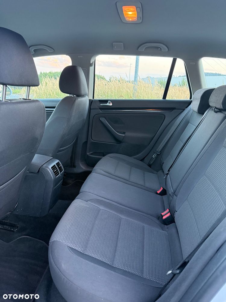 Volkswagen Golf 1.6 TDI BlueMot Comfortline - 10