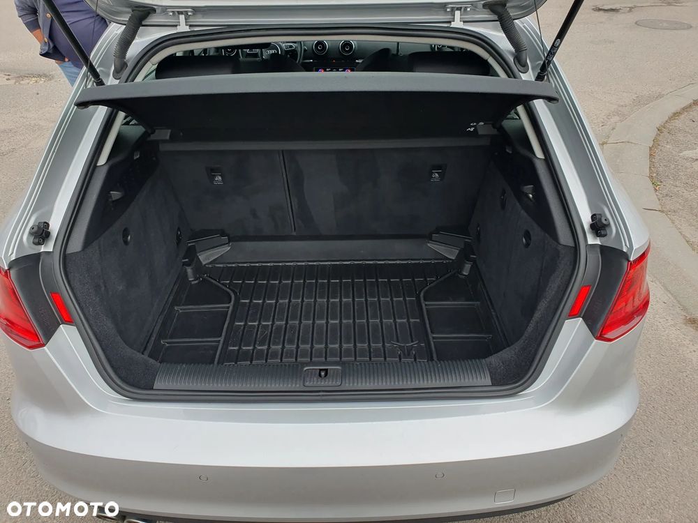 Audi A3 Sportback - 19