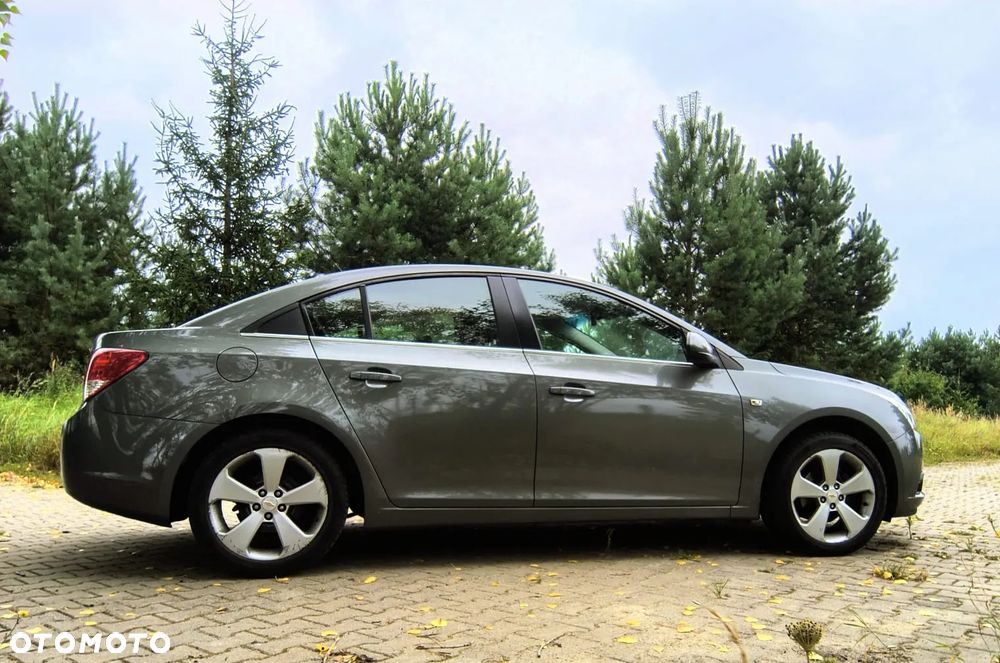 Chevrolet Cruze 1.8 LT - 6