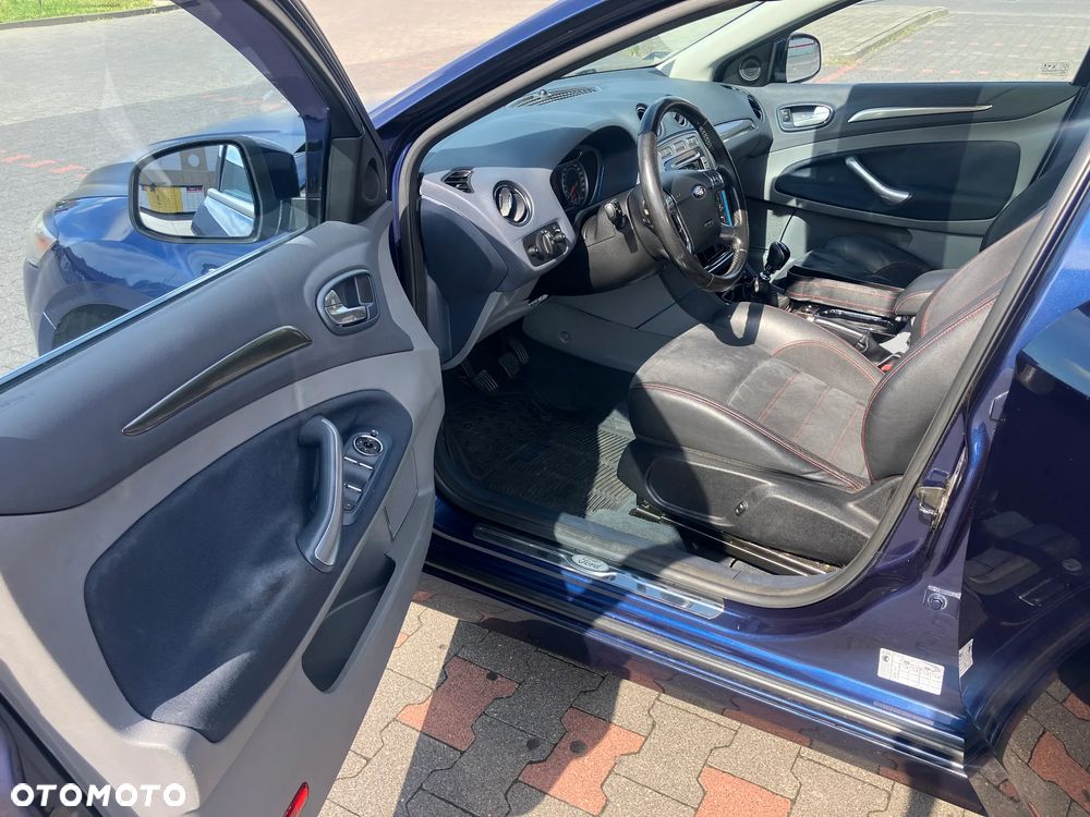 Ford Mondeo 2.0 TDCi Titanium - 19
