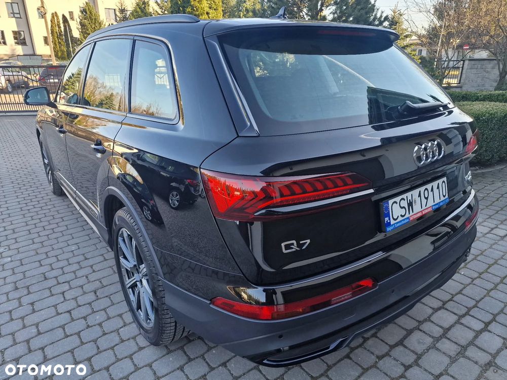 Audi Q7 TFSI mHEV 250 kW Quattro Tiptr - 8