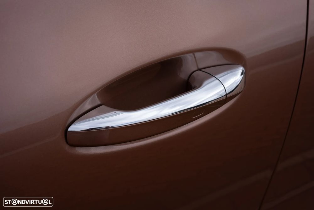 Mercedes-Benz GLA 250 e AMG Line - 15