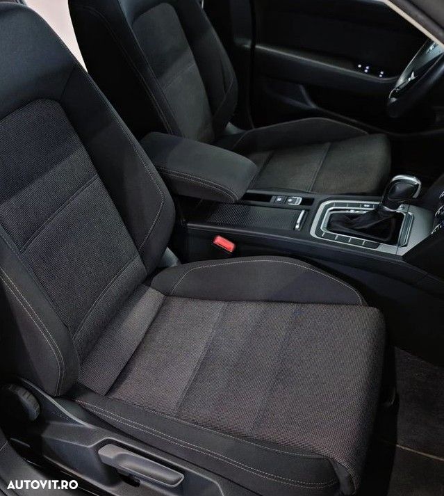 Volkswagen Passat 1.6 TDI SCR DSG Comfortline - 6