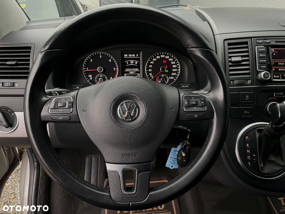 Volkswagen Multivan - 20