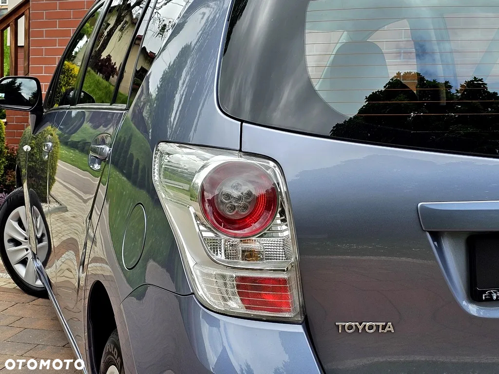 Toyota Verso 1.6 7-Sitzer Life - 19
