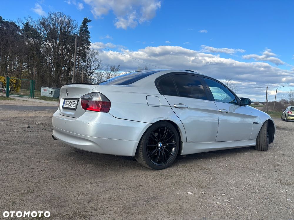 BMW Seria 3 318i - 5