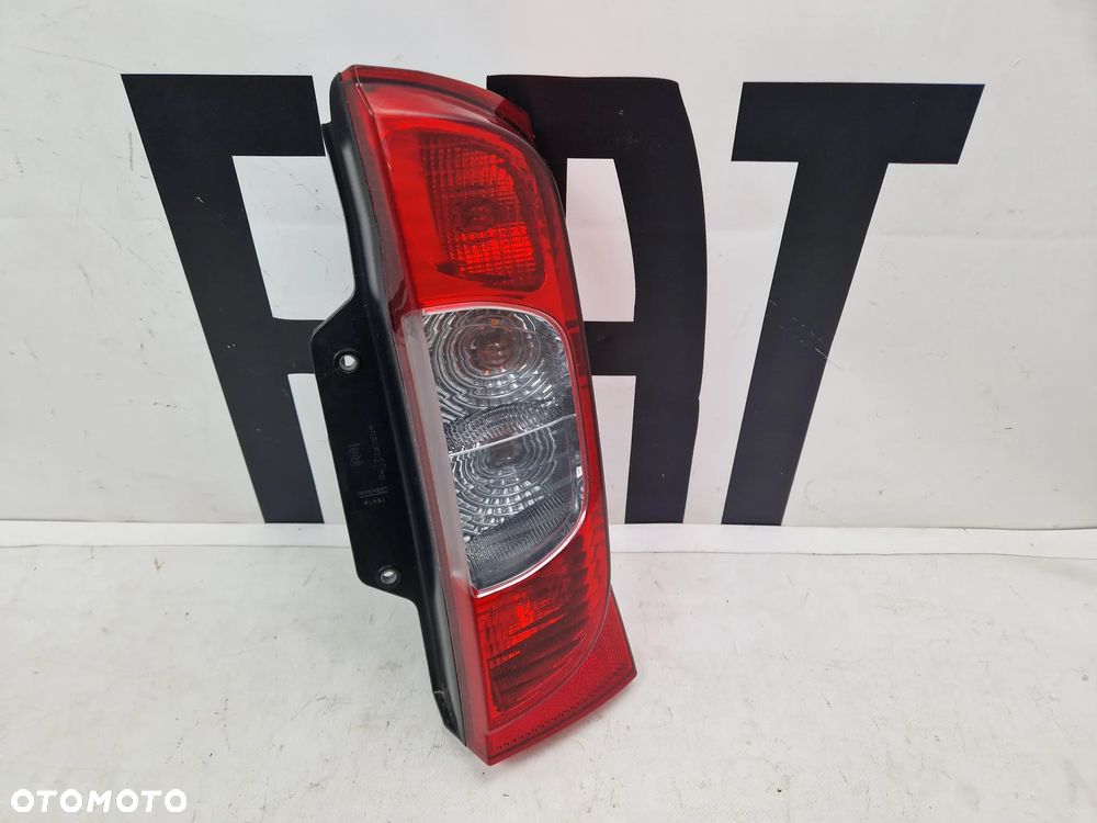 Lampa tył tylna prawa Fiat Qubo