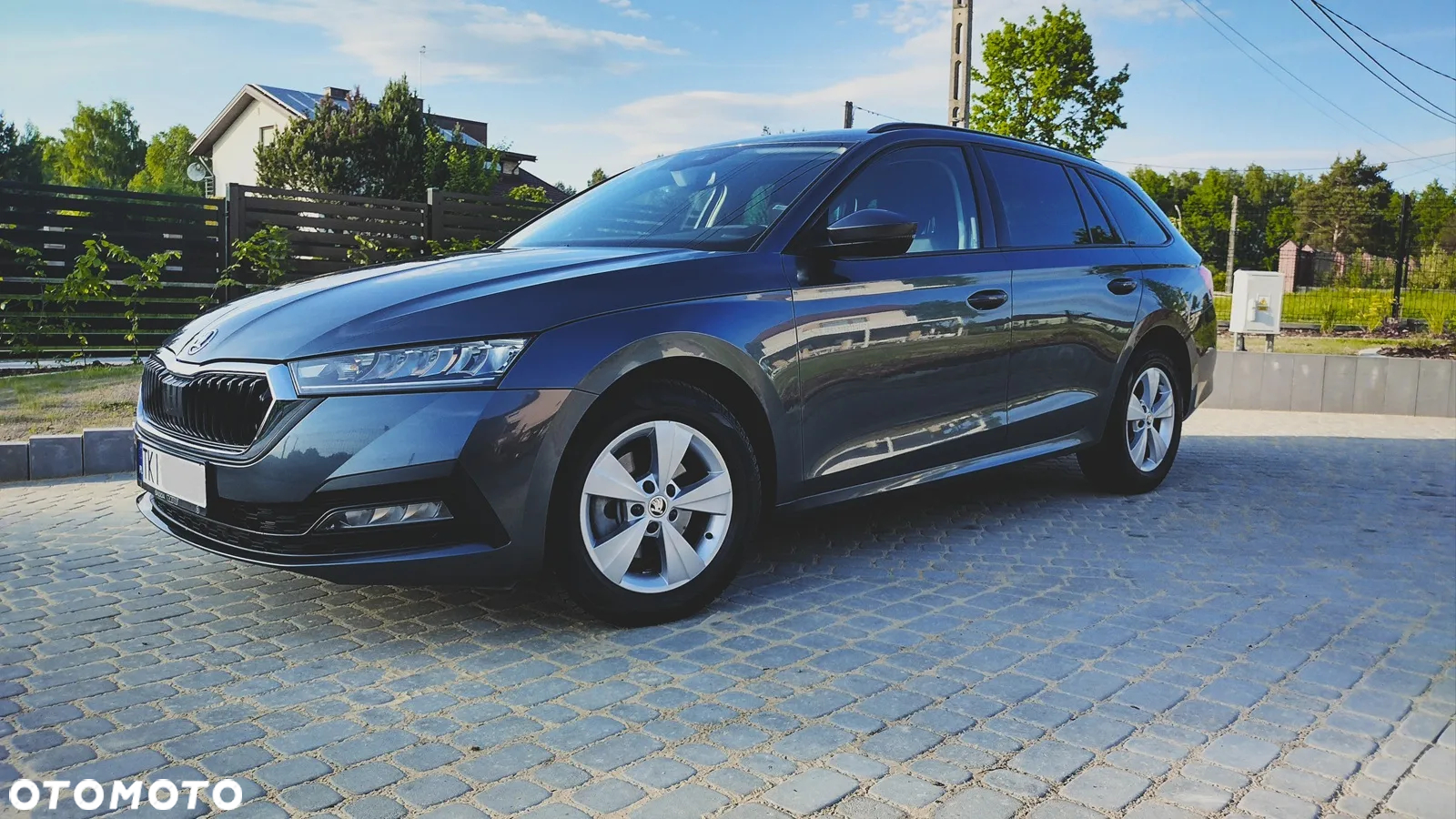 Skoda Octavia Combi 2.0 TDI DSG Exclusive - 10