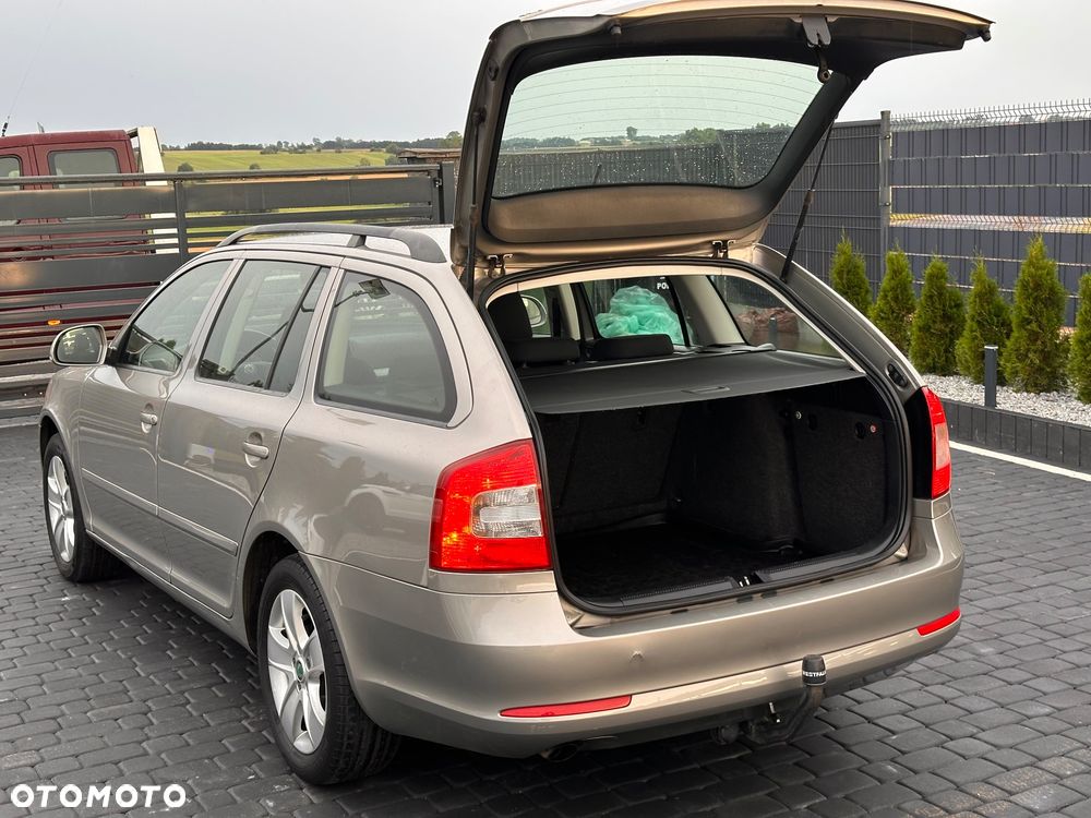 Skoda Octavia 2.0 TDI DPF Ambiente - 14