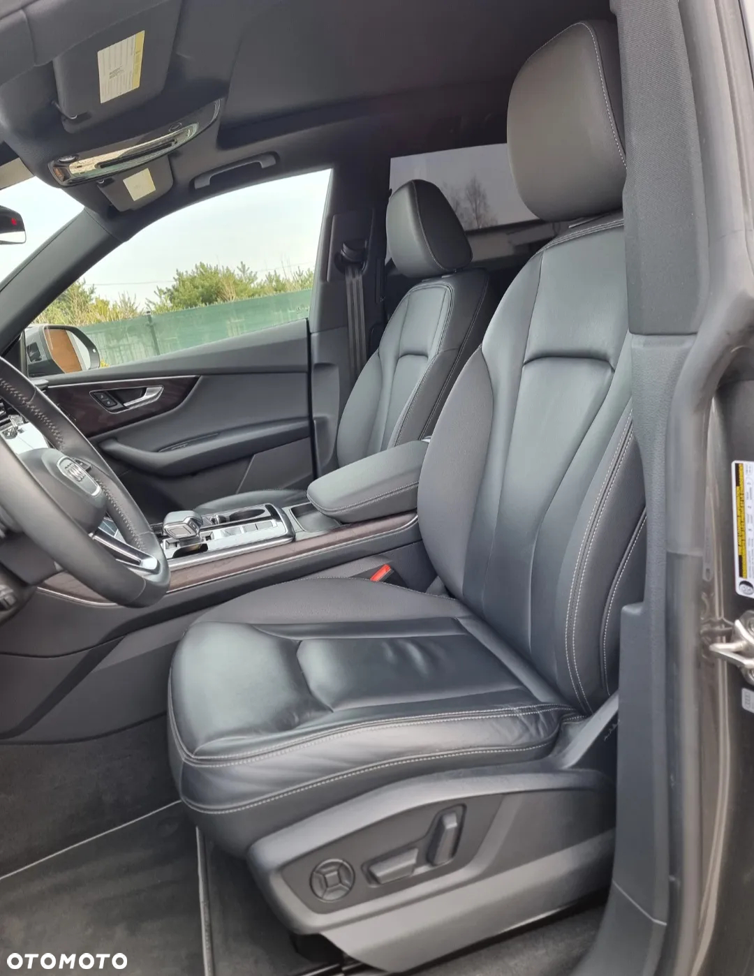 Audi Q8 55 TFSI quattro tiptronic - 15