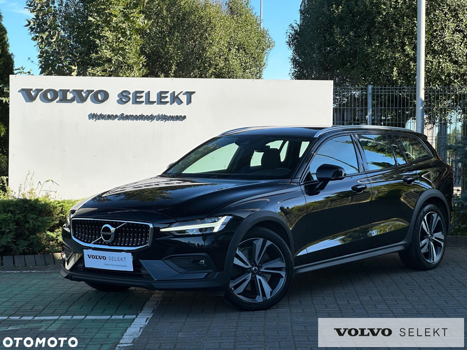 Volvo V60 Cross Country - 2