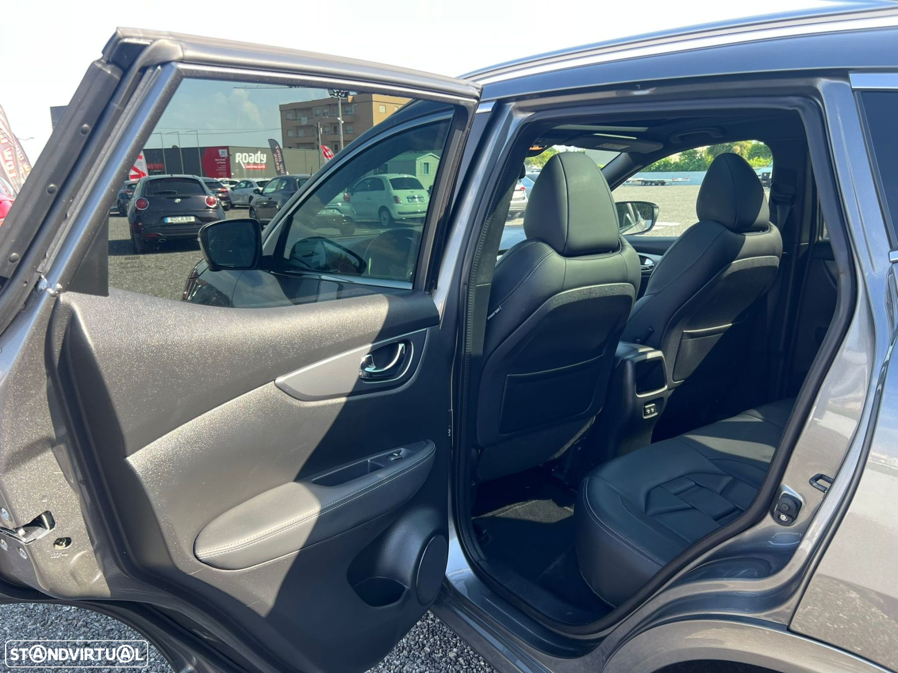 Nissan Qashqai 1.3 DIG-T Tekna Bose - 17